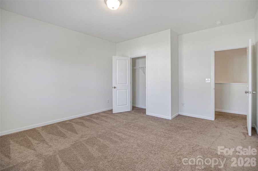 Spacious, unfurnished interior of a new home in Wilora Pond, Charlotte (Image 17).