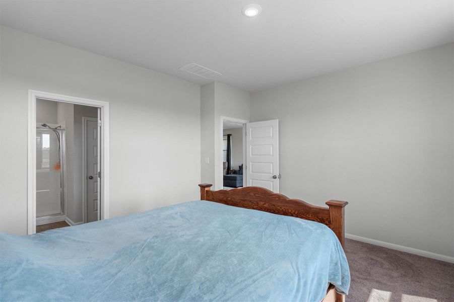 Furnished interior view inside a new home in The Ridge at Trinity Ranch, Elgin (Image 19).