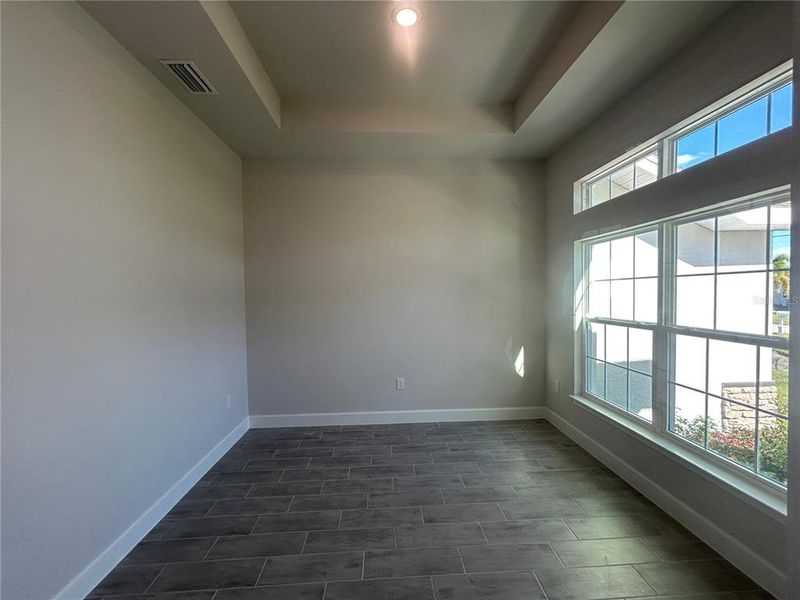 Spacious, unfurnished interior of a new home in Deep Creek, Punta Gorda (Image 17).