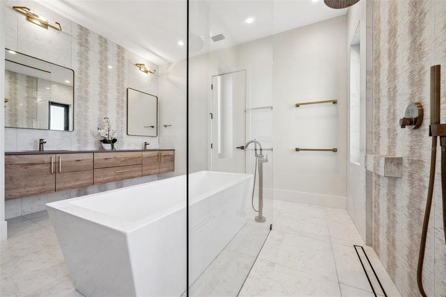 Image 15 of a home in .