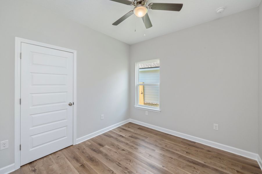Representative unfurnished interior of a home built from the Austin by CJL Homes in Blossom Grove, Crestview (Image 30).