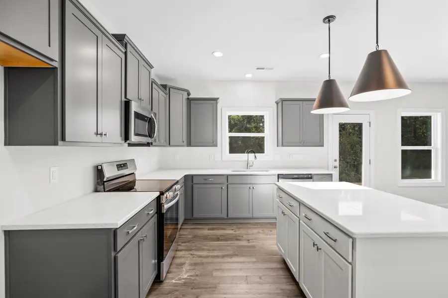 2,246sf New Home in New Bern, NC.  - Slide 4