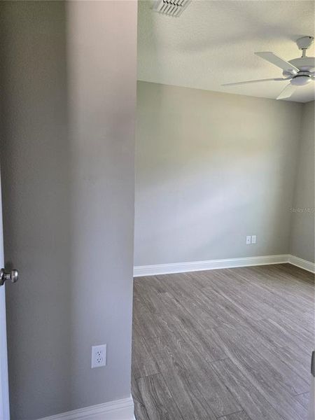Spacious, unfurnished interior of a new home in , Jacksonville (Image 23).