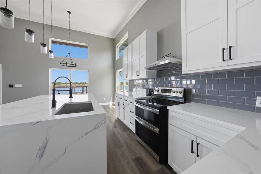 Furnished interior view inside a new home in , Mabank (Image 7).