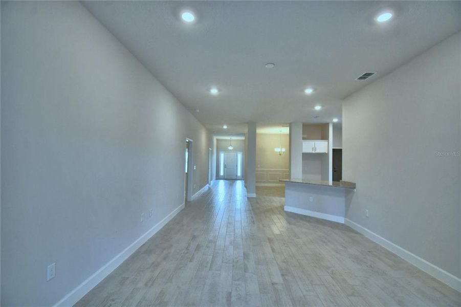 Spacious, unfurnished interior of a new home in Lake Juliana Estates, Auburndale (Image 16). Spacious, unfurnished interior of a new home in Lake Juliana Estates, Auburndale (Image 16).