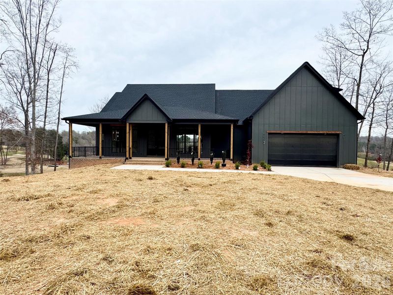 Image 4 of a home in .