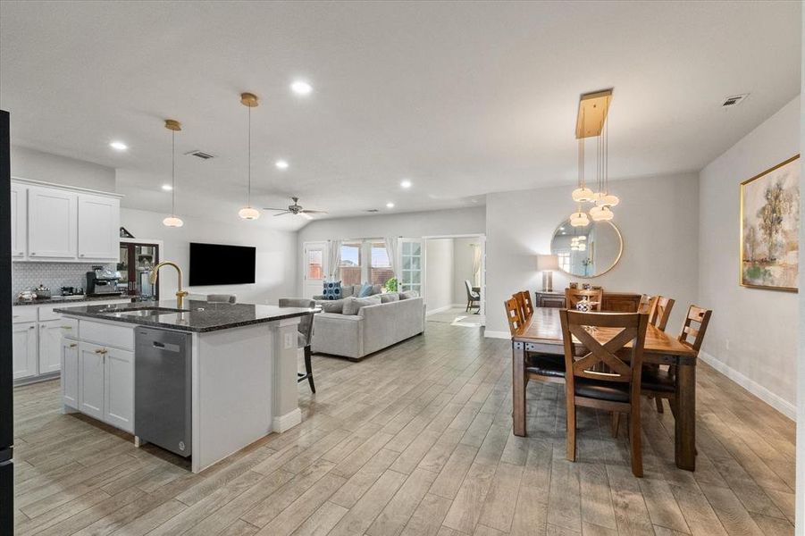 Furnished interior view inside a new home in , Cedar Hill (Image 4).
