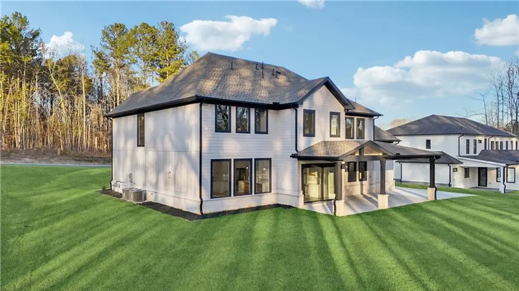 Exterior details and patio area of a home in , Auburn (Image 4).