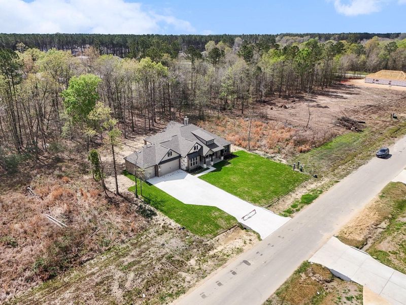 Image 31 of a home in Encino Estates.