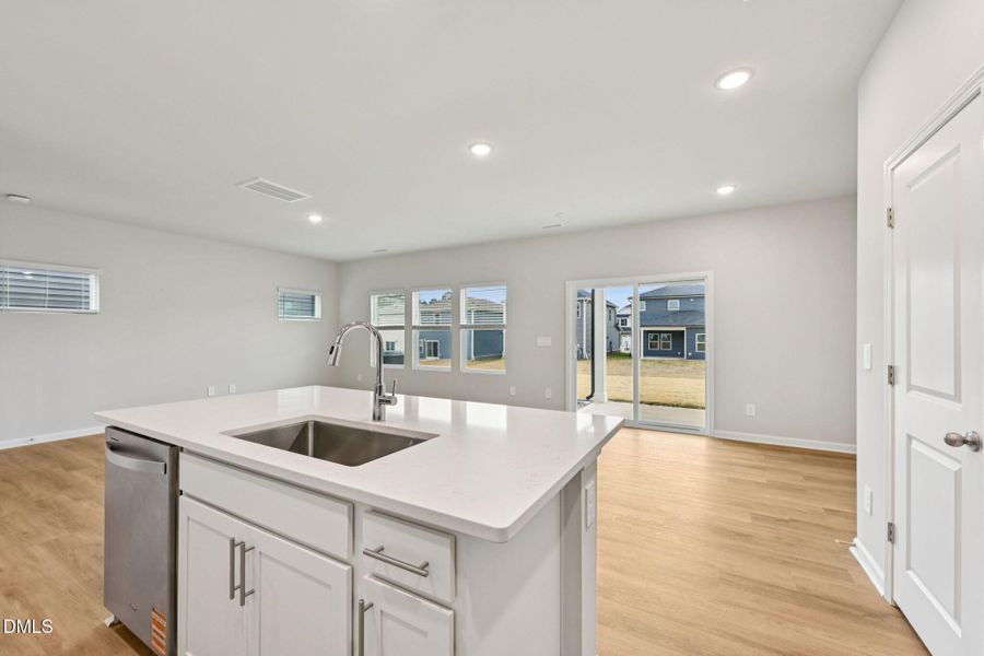 11-web-or-mls-Raleigh - Oak Manor - 617