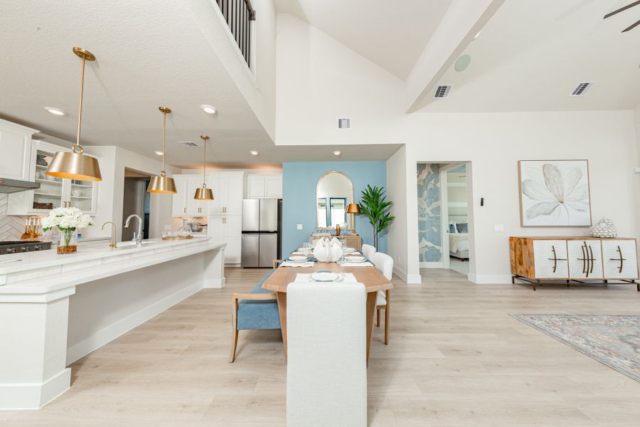 Representative furnished interior of a home built from the Somerset by Beazer Homes in Ellwood, Iowa Colony (Image 7).