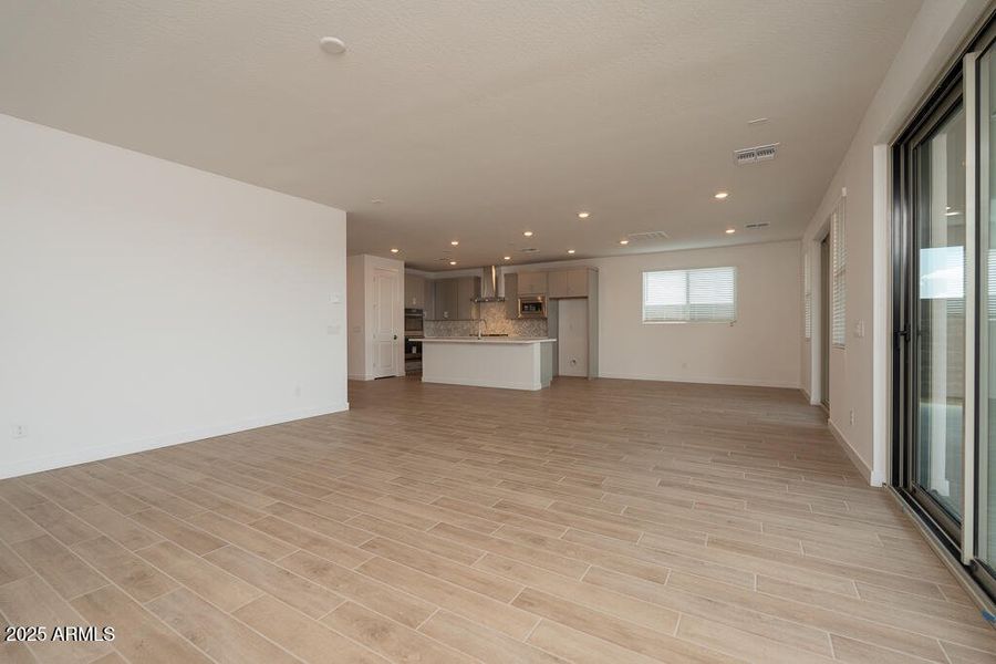 Tri Pointe Terraza 140 - Great Room-4MLS Tri Pointe Terraza 140 - Great Room-4MLS