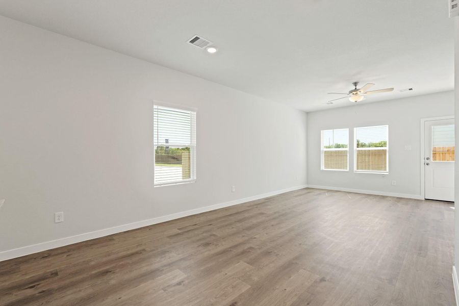 Image 4 of a home in Barrett Crossing. Image 4 of a home in Barrett Crossing.