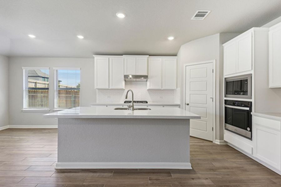 Photo is not of the actual home but is an inspirational photo of builder’s model home and may depict options, furnishings, and/or decorator features that are not included.