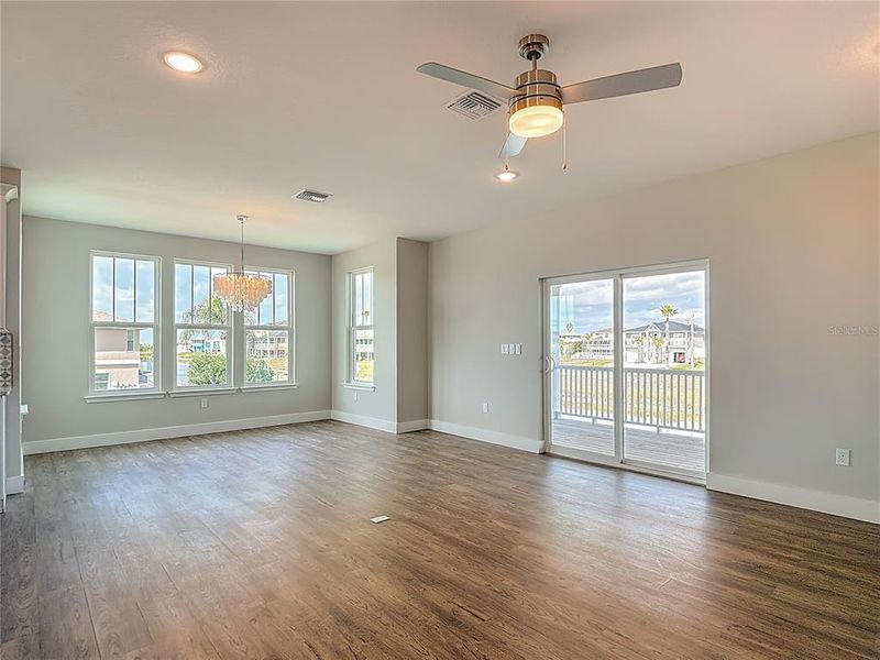 Spacious, unfurnished interior of a new home in , Hernando Beach (Image 43).