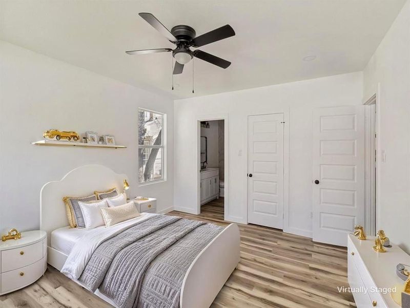 Furnished interior view inside a new home in , Dallas (Image 9).