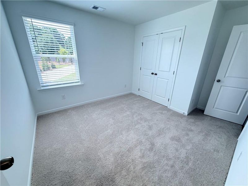 Spacious, unfurnished interior of a new home in Apalachee Hills, Bethlehem (Image 11).