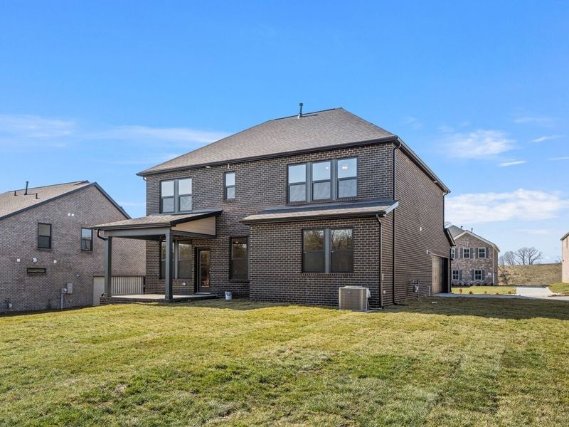 Exterior details and patio area of a home in Benders Cove, Mount Juliet (Image 31).