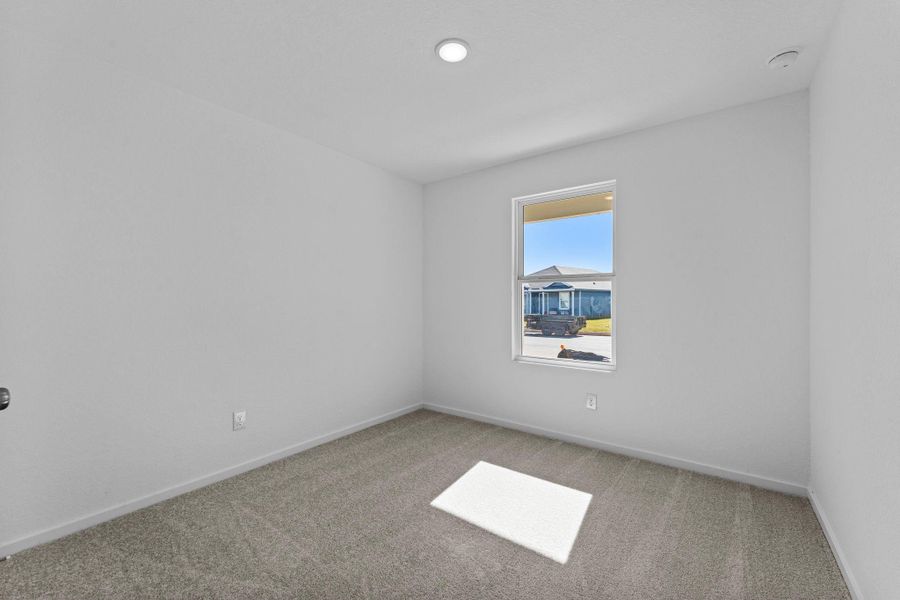 Spacious, unfurnished interior of a new home in Friendship Oaks, Fredericksburg (Image 21).
