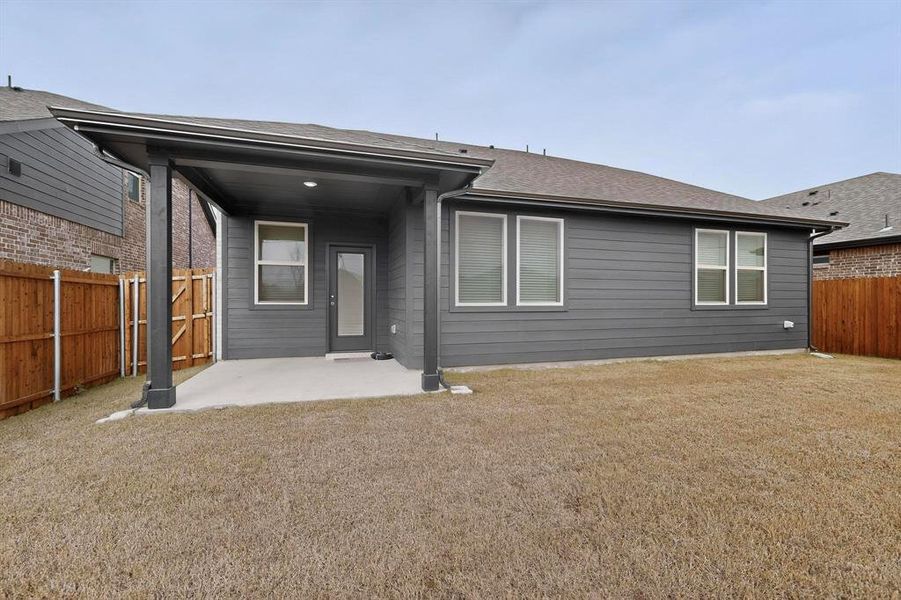 Exterior details and patio area of a home in Verandah, Royse City (Image 3).