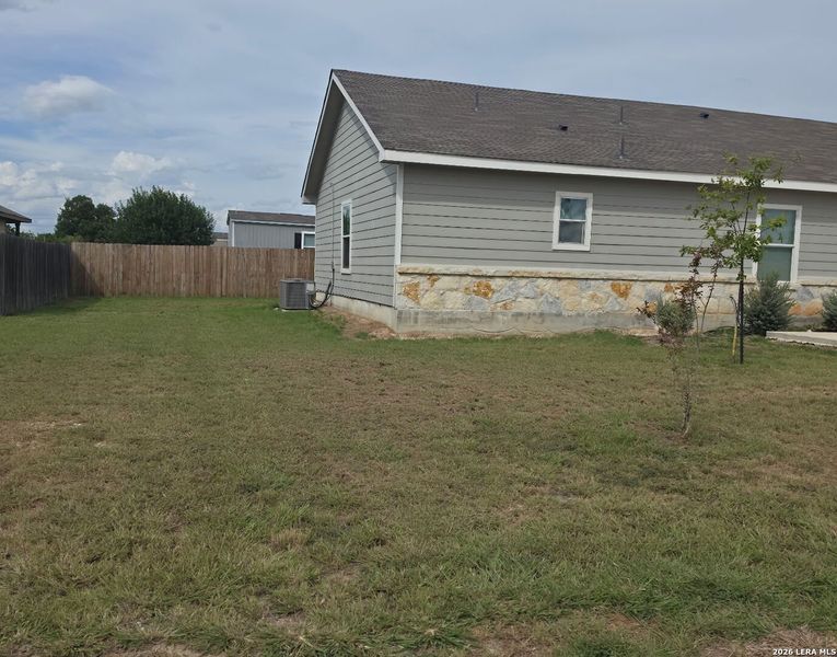Exterior details and patio area of a home in , New Braunfels (Image 3).
