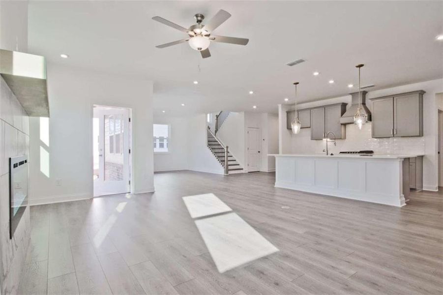 Spacious, unfurnished interior of a new home in The Paddocks at Doc Hughes, Buford (Image 18).