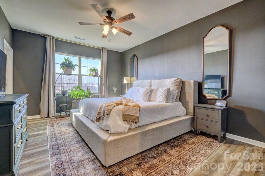 Furnished interior view inside a new home in Elizabeth, Fort Mill (Image 8).