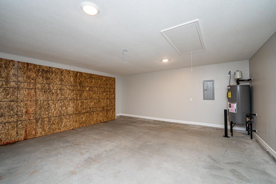 Representative unfurnished interior of a home built from the Saxon by Enchanted Homes in Guadalupe Heights, Seguin (Image 23).