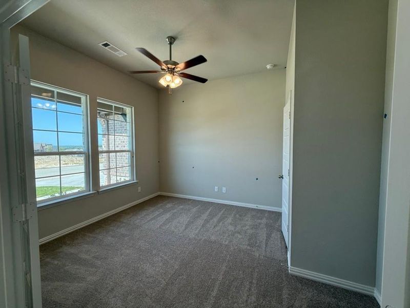 Spacious, unfurnished interior of a new home in Waterford Park, Weatherford (Image 12). Spacious, unfurnished interior of a new home in Waterford Park, Weatherford (Image 12).
