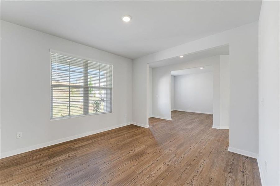 Spacious, unfurnished interior of a new home in Parkview Estates, South Fulton (Image 29).
