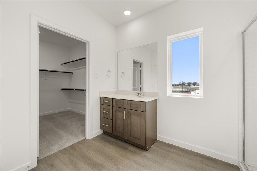 25_7617 Dakota- Primary Suite-6