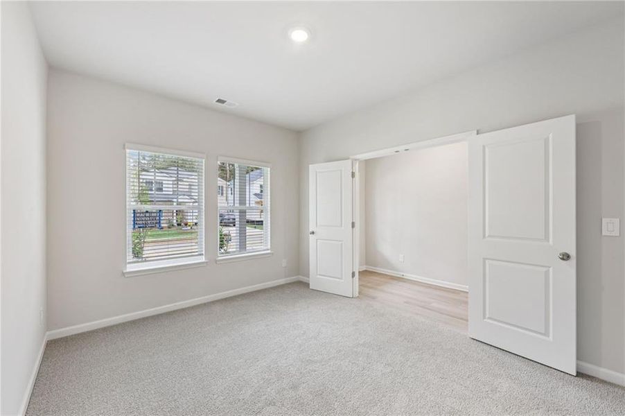 Spacious, unfurnished interior of a new home in Westmont Preserve, Powder Springs (Image 47).