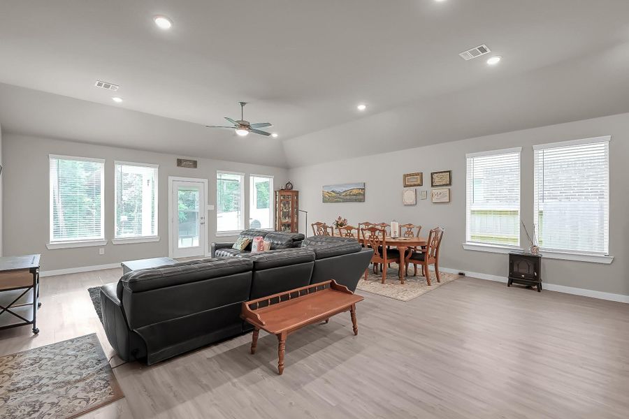 Furnished interior view inside a new home in Moran Ranch, Willis (Image 26). Furnished interior view inside a new home in Moran Ranch, Willis (Image 26).