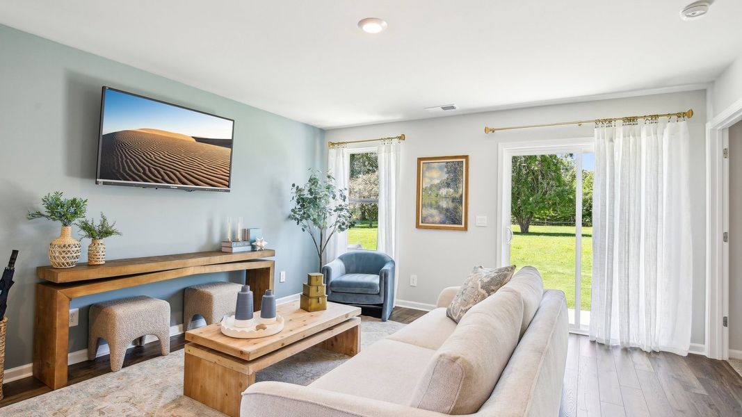 Furnished interior view inside a new home in Saddle Trace, Lewisburg (Image 9).