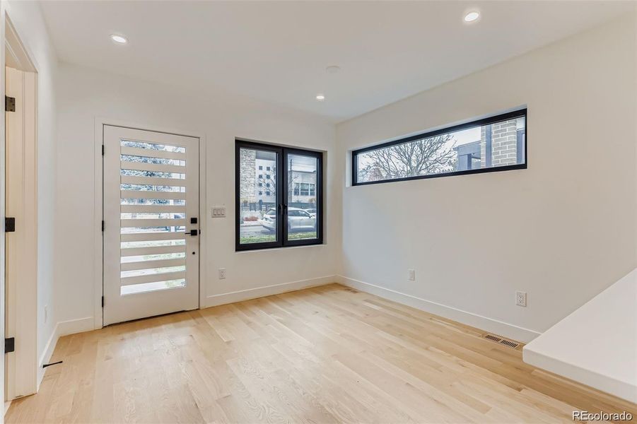 Spacious, unfurnished interior of a new home in , Denver (Image 13).