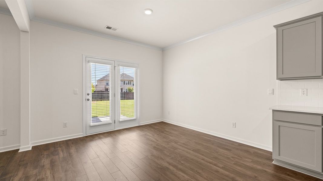 Spacious, unfurnished interior of a new home in Bridle Creek, Locust Grove (Image 19).
