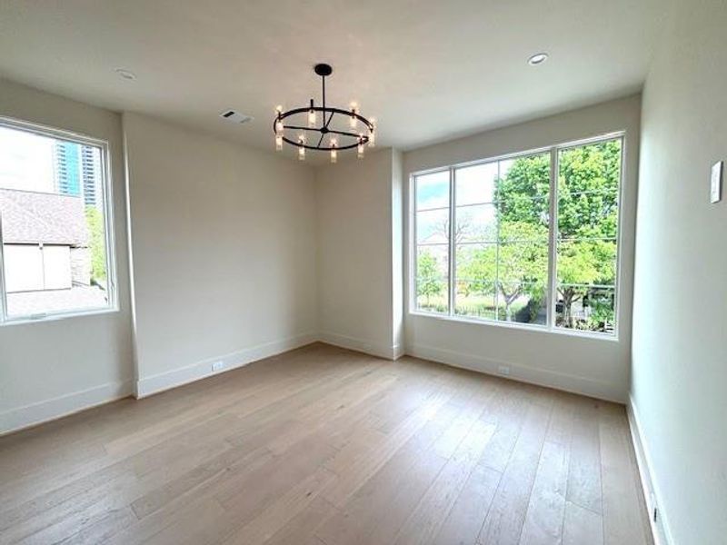 Spacious, unfurnished interior of a new home in , Houston (Image 6).
