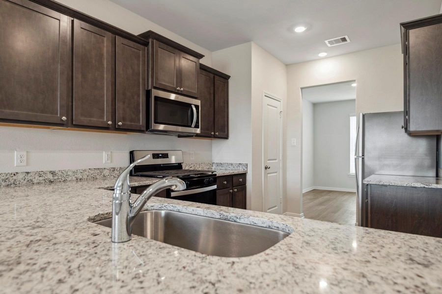 Furnished interior view inside a new home in Freeman Ranch, Katy (Image 5).