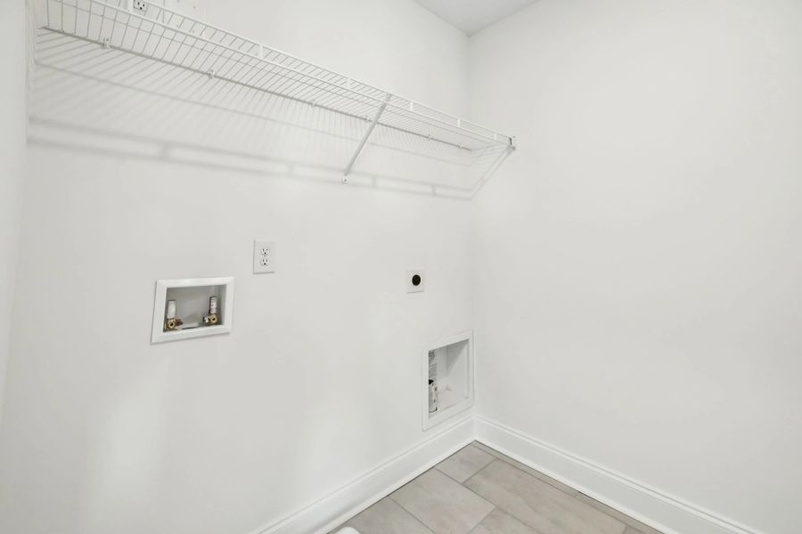 Spacious, unfurnished interior of a new home in Willow Landing, Mount Juliet (Image 49).