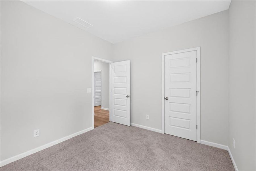 Spacious, unfurnished interior of a new home in Summerfield Place, Carrollton (Image 23).