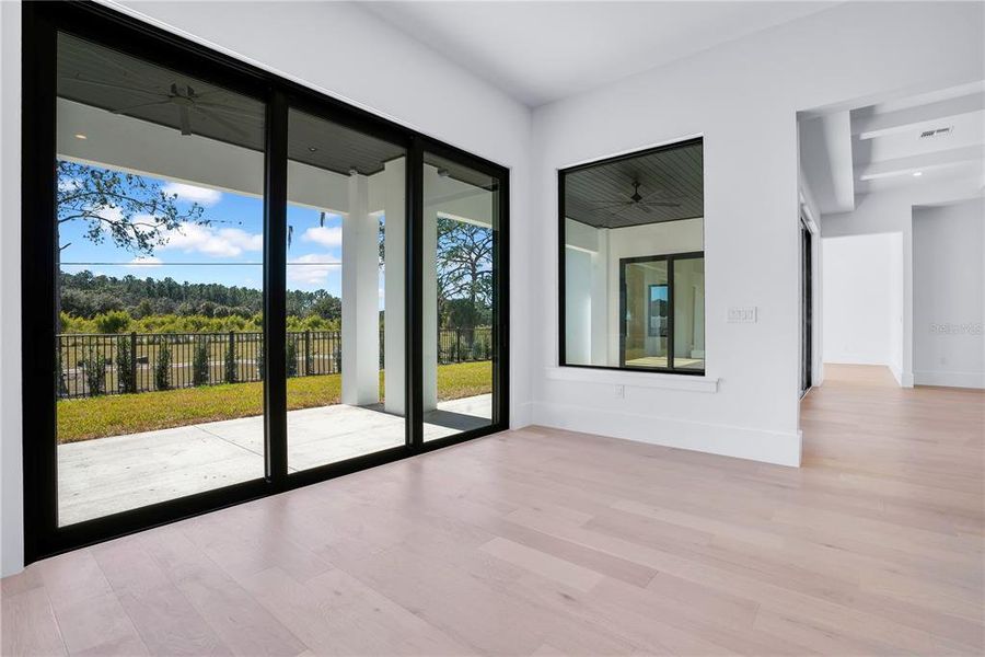 Spacious, unfurnished interior of a new home in , Orlando (Image 53).