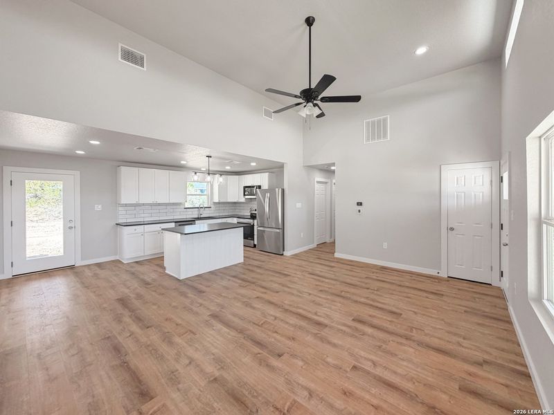 Spacious, unfurnished interior of a new home in , Spring Branch (Image 18).