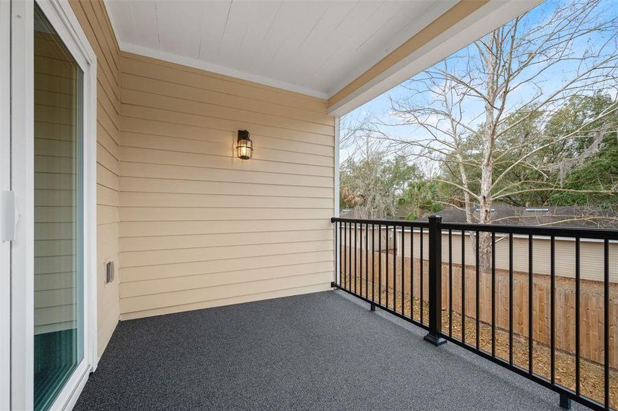 Exterior details and patio area of a home in , Gainesville (Image 20).