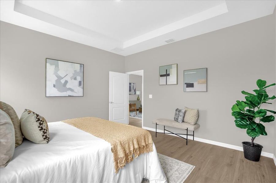 Furnished interior view inside a new home in , Dunnellon (Image 13).