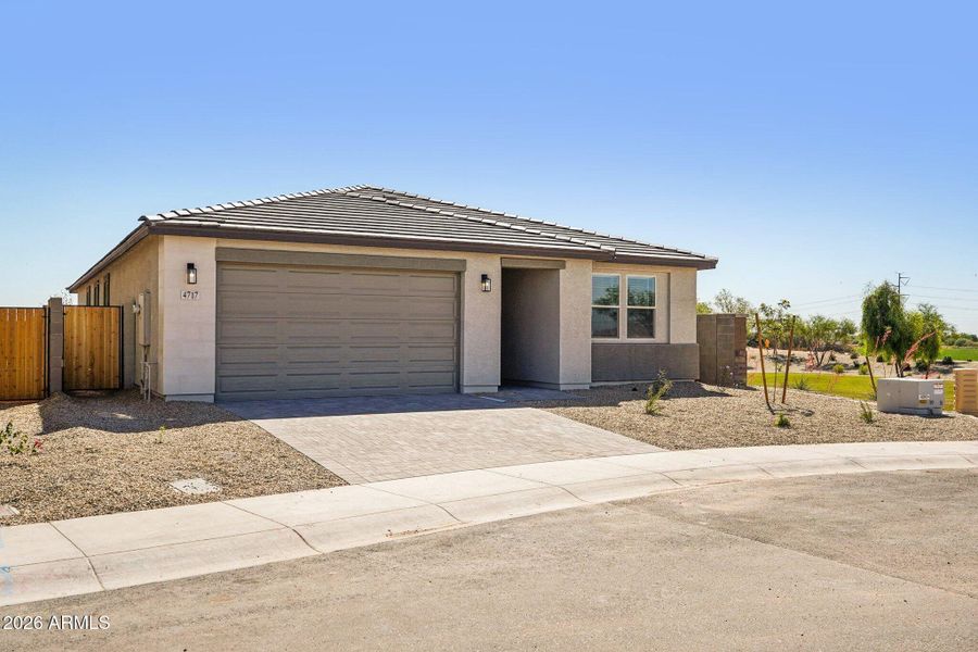 3-web-or-mls-S 95th Dr-S0904-003