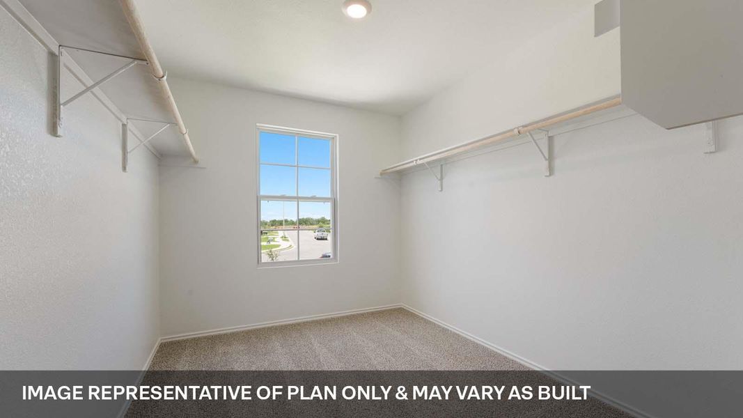 Spacious, unfurnished interior of a new home in Durango, Mustang Ridge (Image 12).