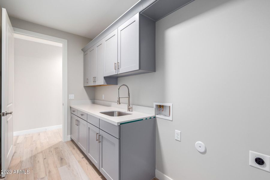 4DAFB127-8392-4E35-8643-5A934793CEC8 4DAFB127-8392-4E35-8643-5A934793CEC8