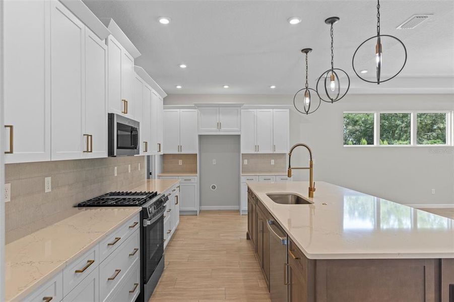 Furnished interior view inside a new home in Cresswind at Hammock Oaks, Lady Lake (Image 5). Furnished interior view inside a new home in Cresswind at Hammock Oaks, Lady Lake (Image 5).