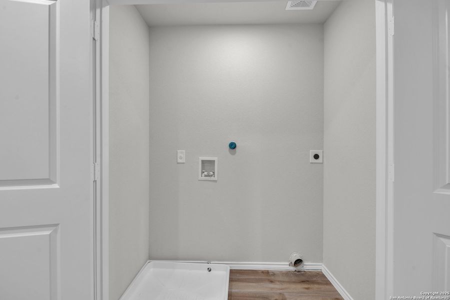 Image 24 of a home in .