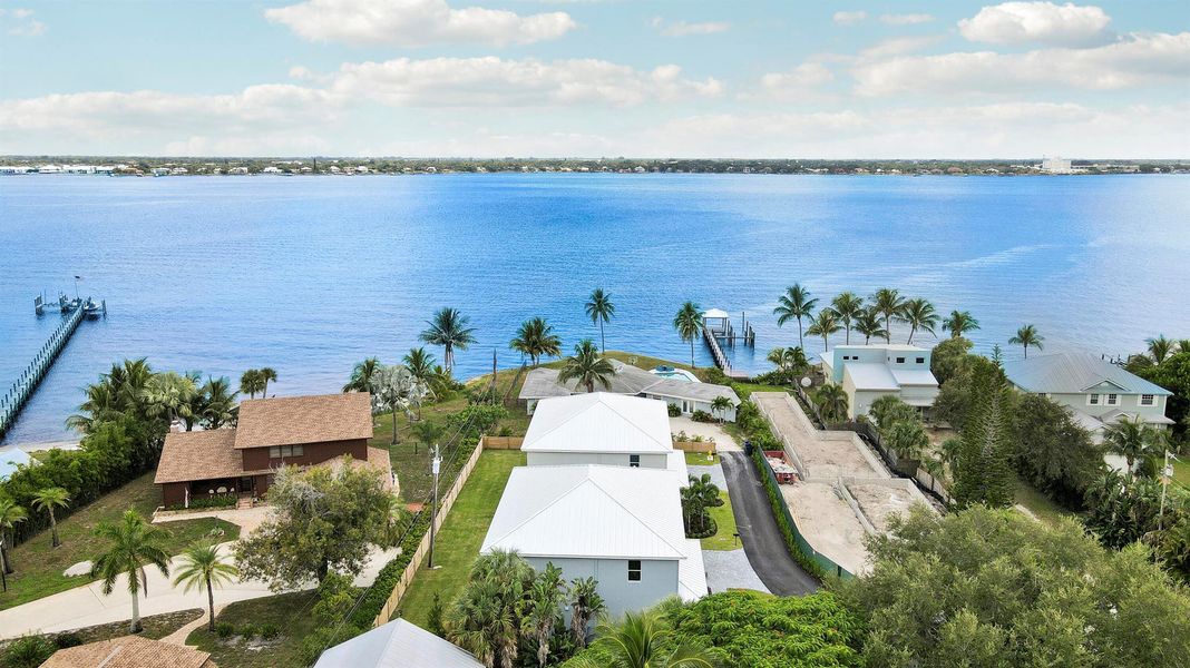 Community amenities in , Jensen Beach (Image 60).